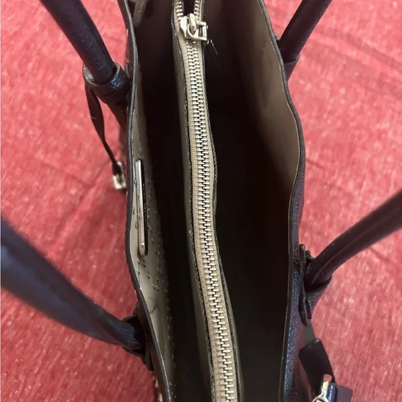 Michael Kors Mercer Grommeted Large Leather Tote - Picture 4 of 7